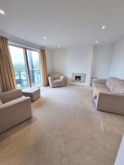 Click the photo for more details of Two Bedroom Luxury Apartment, North Road