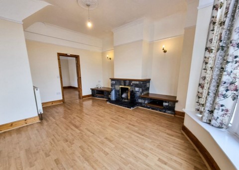 Click the photo for more details of 4-Bed House in Pontrhydfendigaid