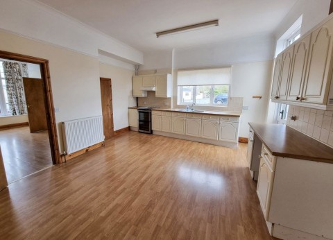 Click the photo for more details of 4-Bed House in Pontrhydfendigaid