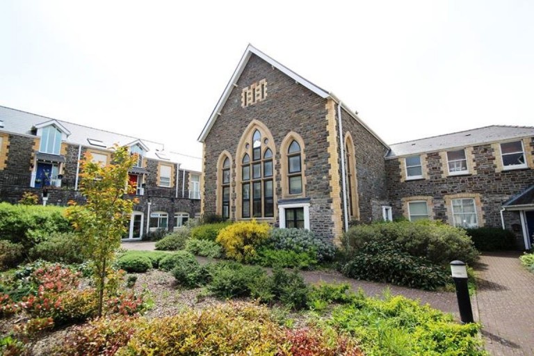 Images for 2 bed flat, Aber town
