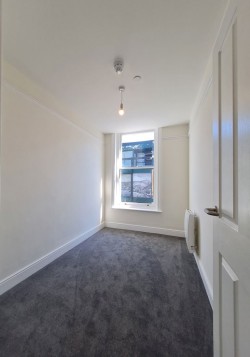 Images for 2 Bed Flat, Pier Street