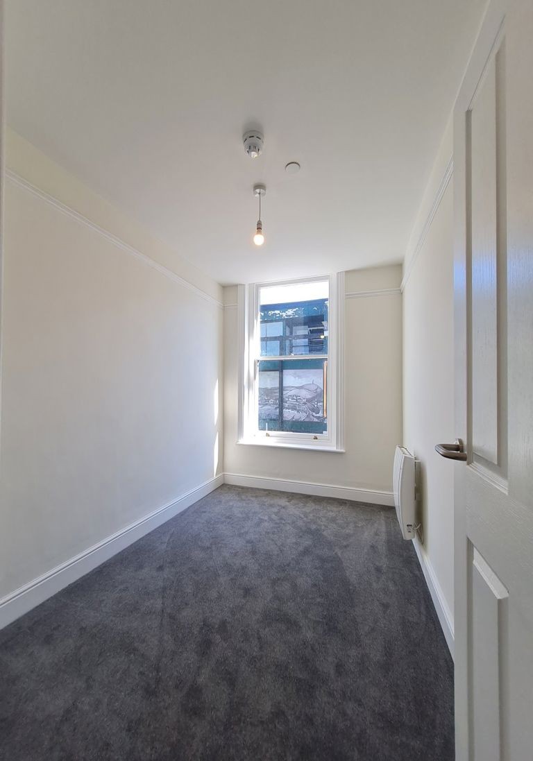 Images for 2 Bed Flat, Pier Street