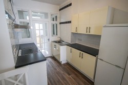 Images for 1-Bed Studio Flat on Aberystwyth Seafront