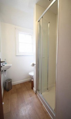 Images for Individual Room in a 6-Bed Shared Student House