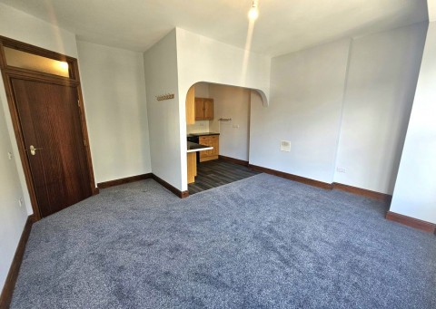 Click the photo for more details of Two Bedroom Flat, Queens Road