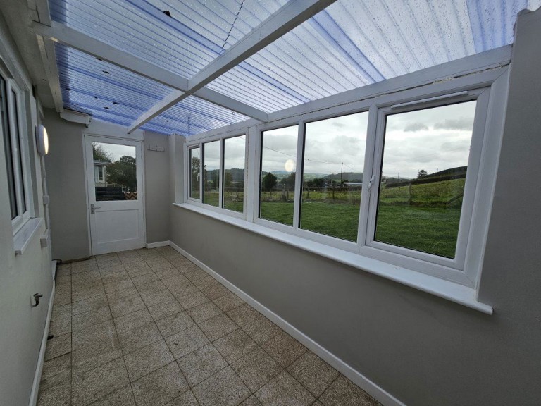 Images for Spacious 4 Bed, Comins Coch