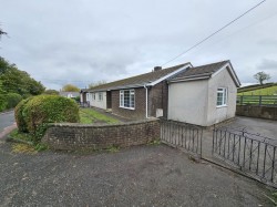 Images for Spacious 4 Bed, Comins Coch