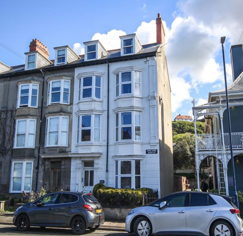 Click the photo for more details of Furnished 1-Bed Flat in Aberystwyth Town Centre