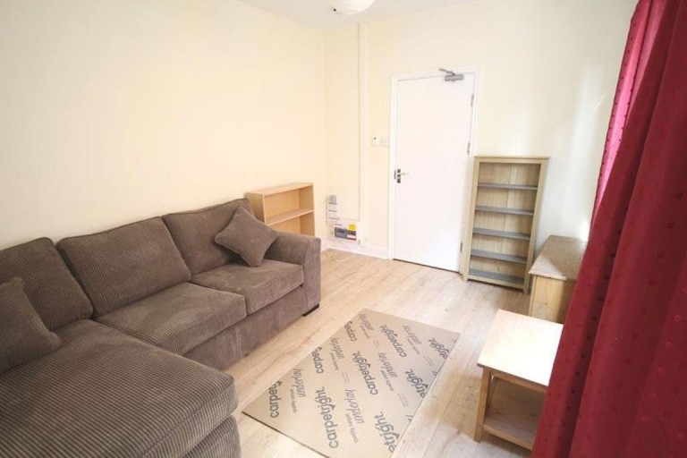 Images for One Bedroom Flat, North Parade £680PCM