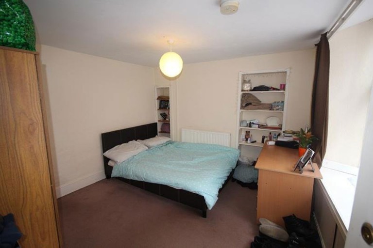 Images for 5 Bed House, Eastgate