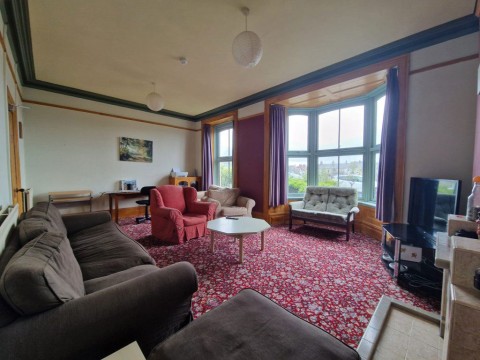 Click the photo for more details of 6 Bed House, North Road