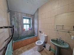 Images for 6 Bed House, North Road