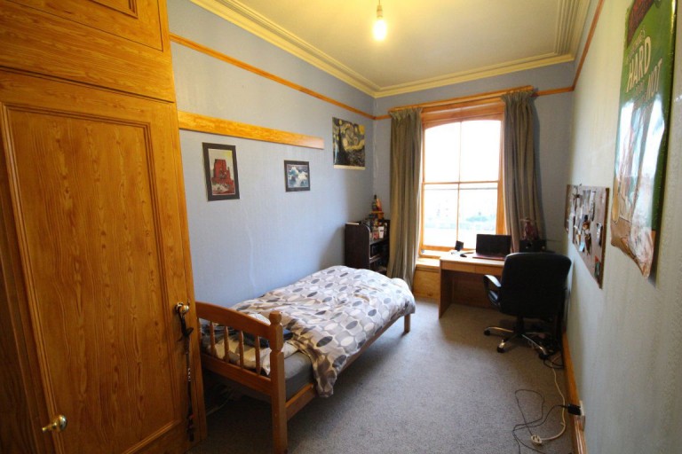 Images for 6 Bed House, North Road