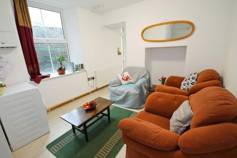 Images for REDUCED 3 Bed Flat, (Flat 1) Caergog Terrace