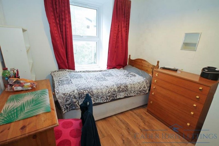 Images for REDUCED 6 Bed Flat, (Top floor) Cliff Terrace