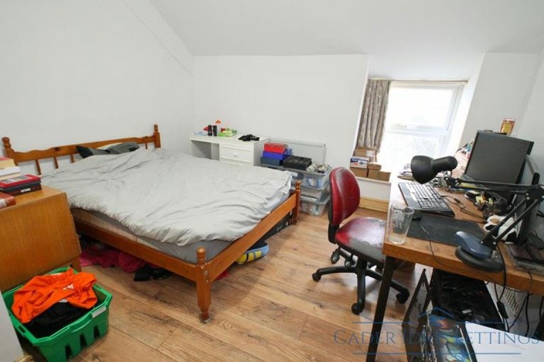 Images for REDUCED 6 Bed Flat, (Top floor) Cliff Terrace