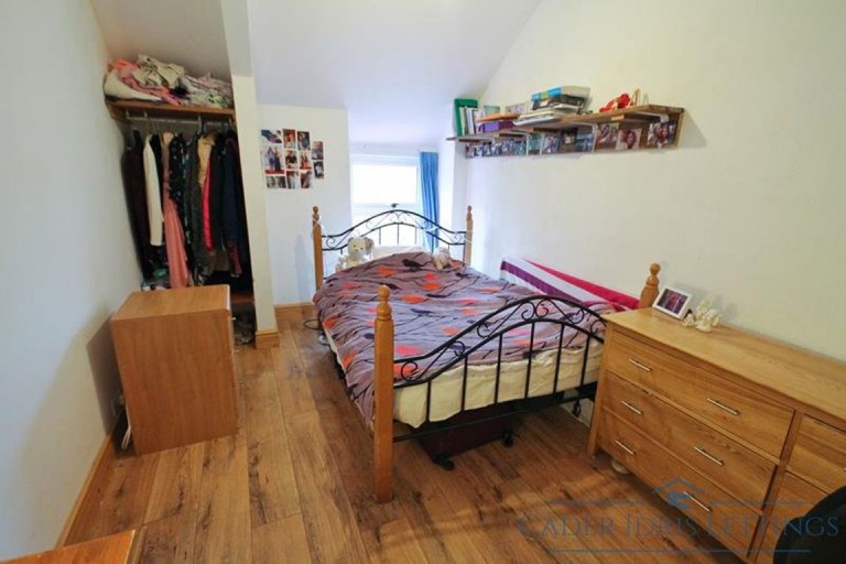 Images for REDUCED 6 Bed Flat, (Top floor) Cliff Terrace