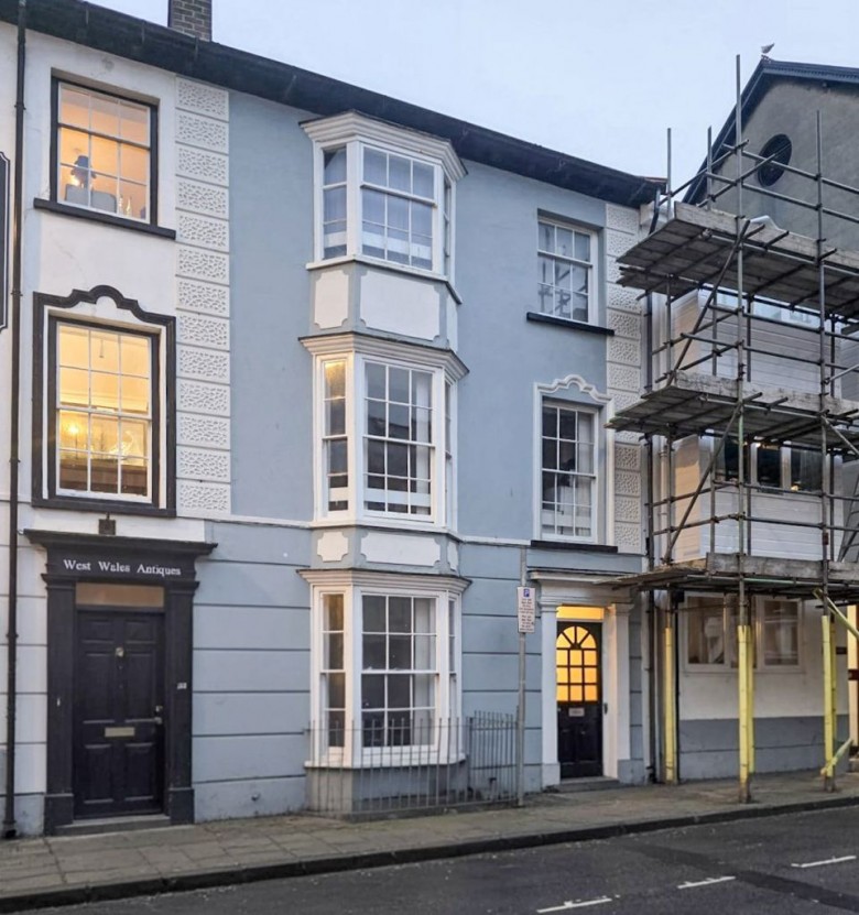 Click the photo for more details of Studio Apartment, Upper Portland Street