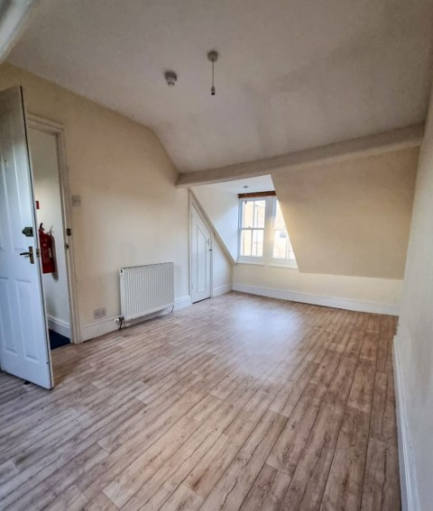 Click the photo for more details of 2 Bed Maisonette, North Road