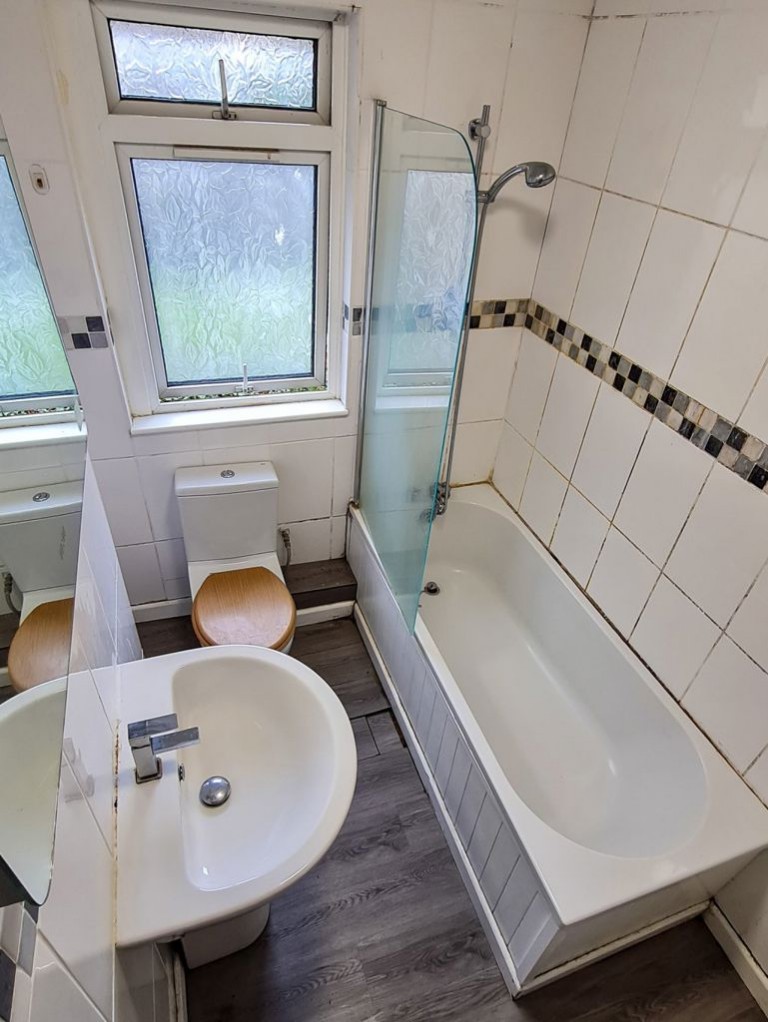 Images for Unfurnished 2-Bed Flat, Portland Road