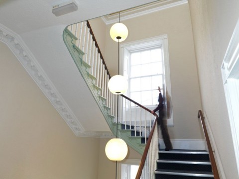 Click the photo for more details of Modern 3 Bed Furnished Flat, Bridge Street