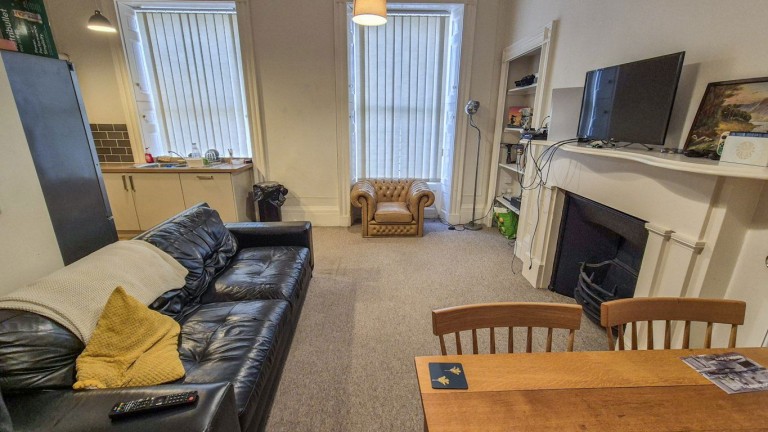 Images for Modern 3 Bed Furnished Flat, Bridge Street