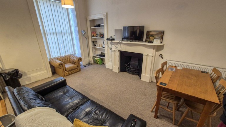 Images for Modern 3 Bed Furnished Flat, Bridge Street