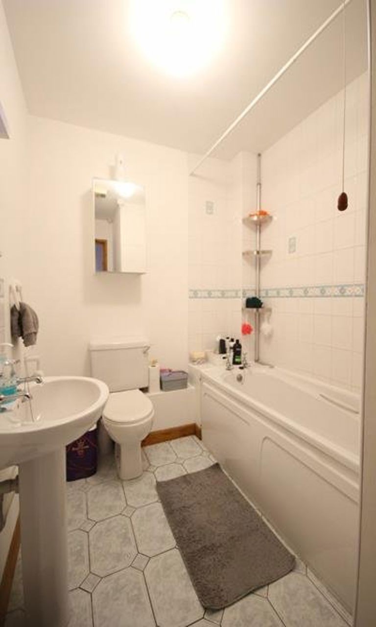 Images for Student only 2 Bed Apartment