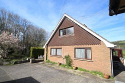 Images for Unfurnished 4-Bed House in stunning location