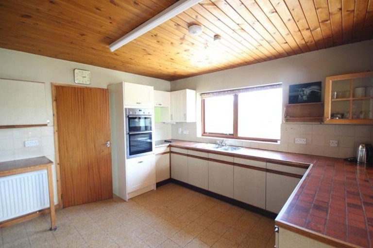 Images for Unfurnished 4-Bed House in stunning location