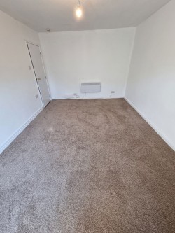 Images for 1 Bed Flat Trefechan