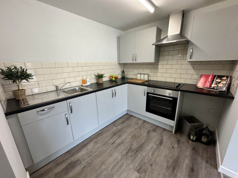 Images for Unfurnished 2-Bed Flat, Aberystwyth Town