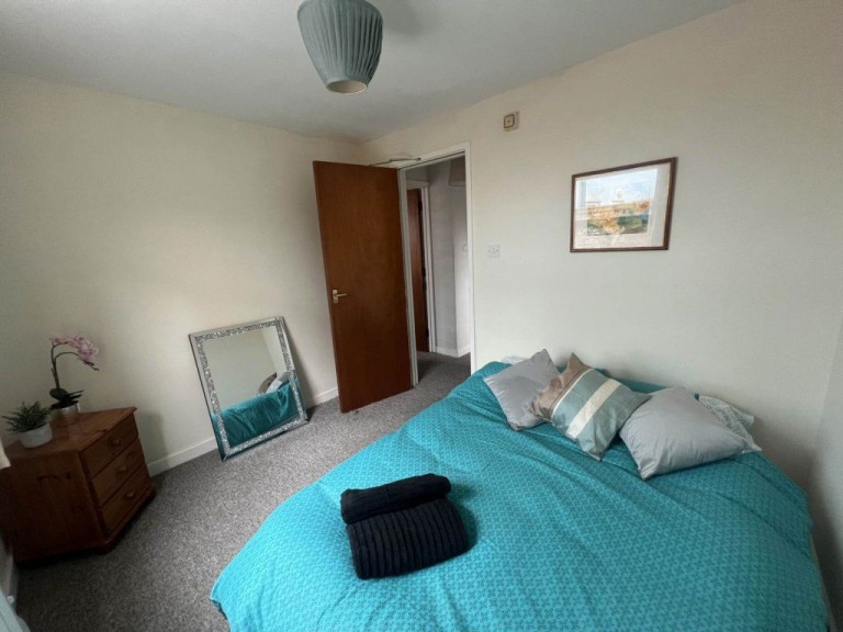 Images for Unfurnished 2-Bed Flat, Aberystwyth Town