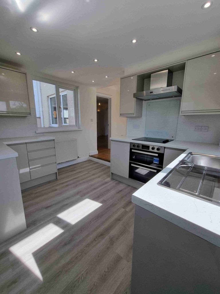 Images for Three bedroom house, Llanfarian