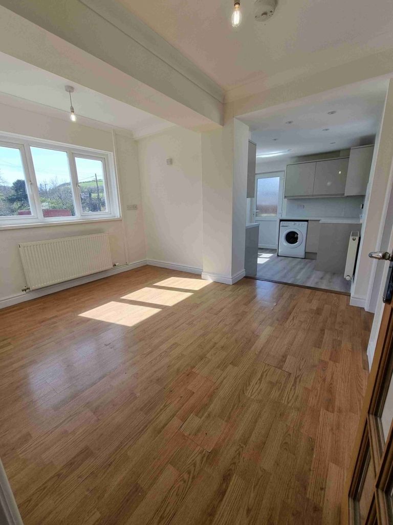 Images for Three bedroom house, Llanfarian