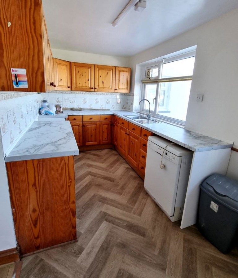 Images for Three Bedroom Flat, Borth