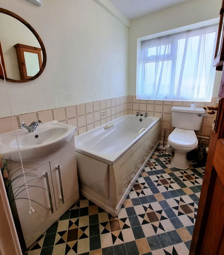 Images for Three Bedroom Flat, Borth