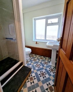 Images for Three Bedroom Flat, Borth