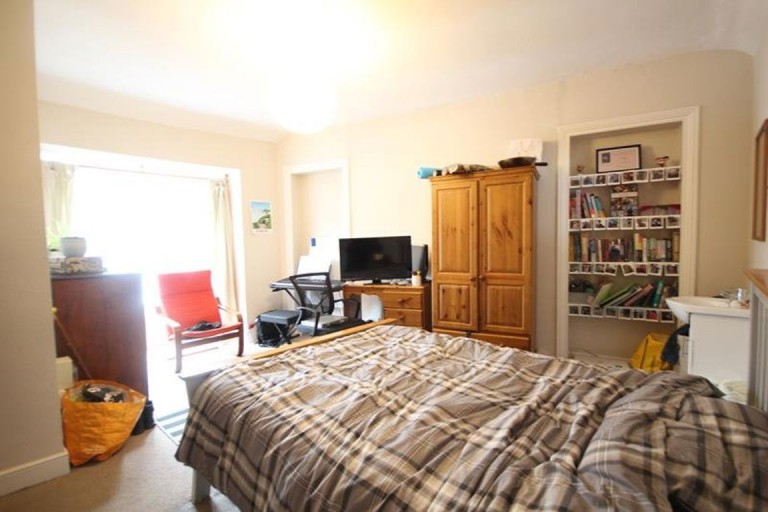 Images for 4 Bed House, Chalybeate Street