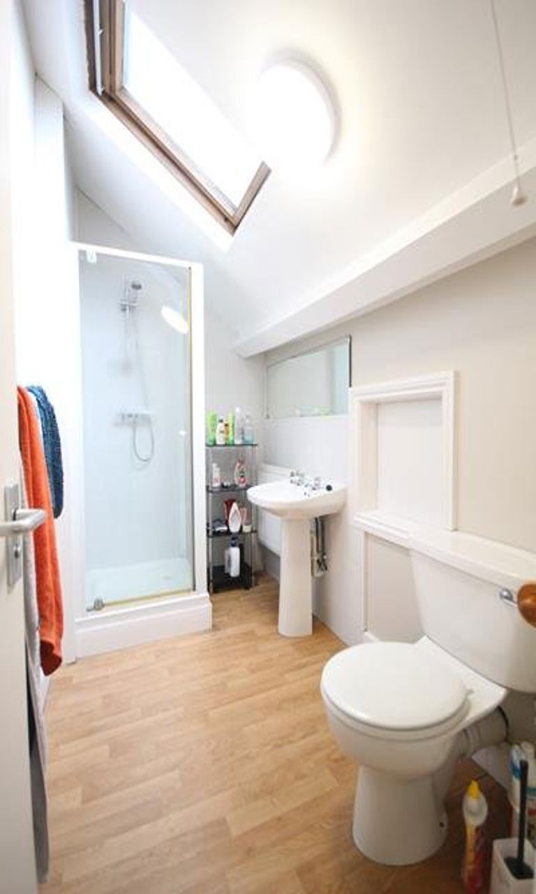 Images for 4 Bed House, Chalybeate Street