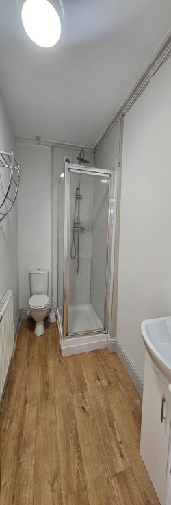 Images for 1 bed flat queens road