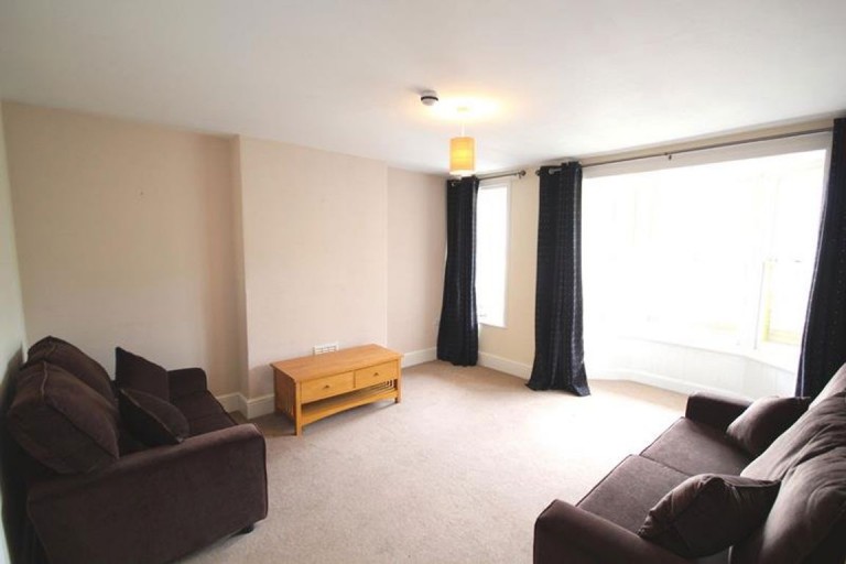 Images for Spacious 1 Bed Flat, North Parade