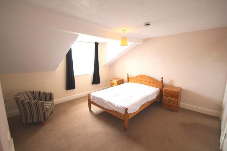Images for Spacious 1 Bed Flat, North Parade