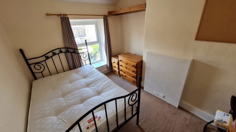 Images for Room in a Shared House