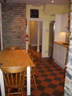 Images for 2 Bed Student Apartment